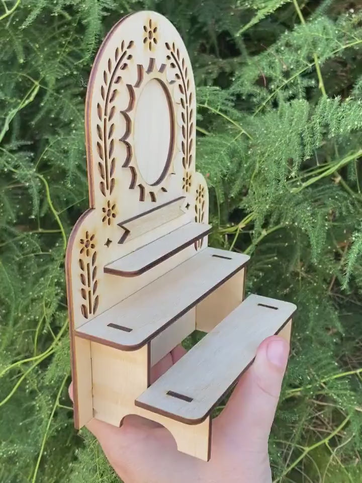 Video of small day of the dead altar
