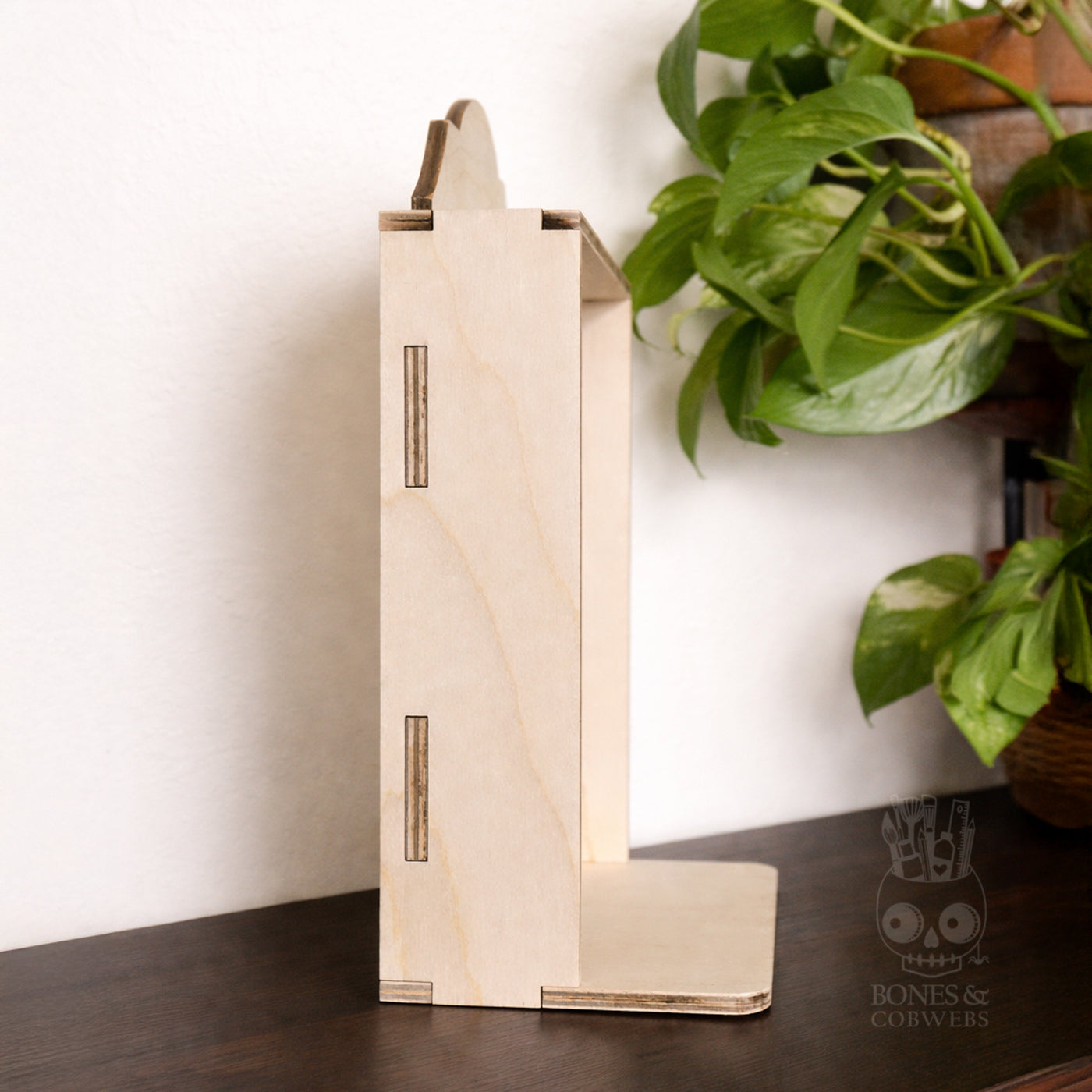 Portrait Nicho 5x7 Wood Frame with Photo Insert